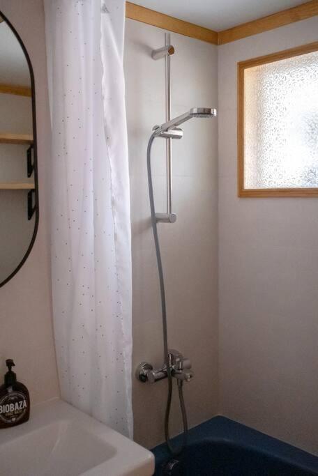 Appartamento Lovely Loft Studio W Patio & Garden Abbazia Esterno foto